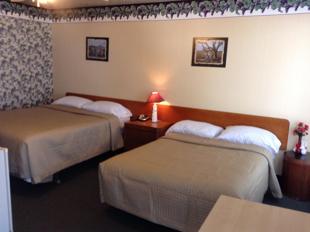 Motel Rive Du Lac Saint-Zotique Rum bild