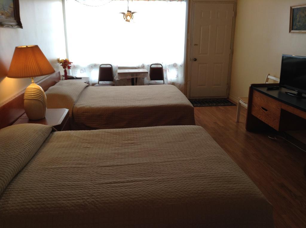 Motel Rive Du Lac Saint-Zotique Rum bild