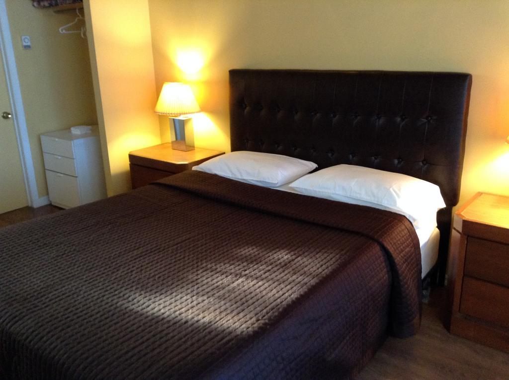 Motel Rive Du Lac Saint-Zotique Rum bild